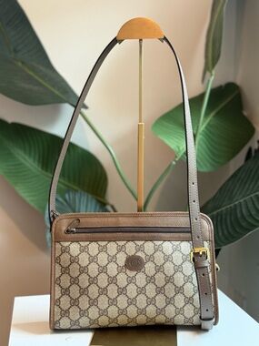 Gucci 'GG Supreme' Crossbody